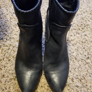 Karl Lagerfeld boots size 10